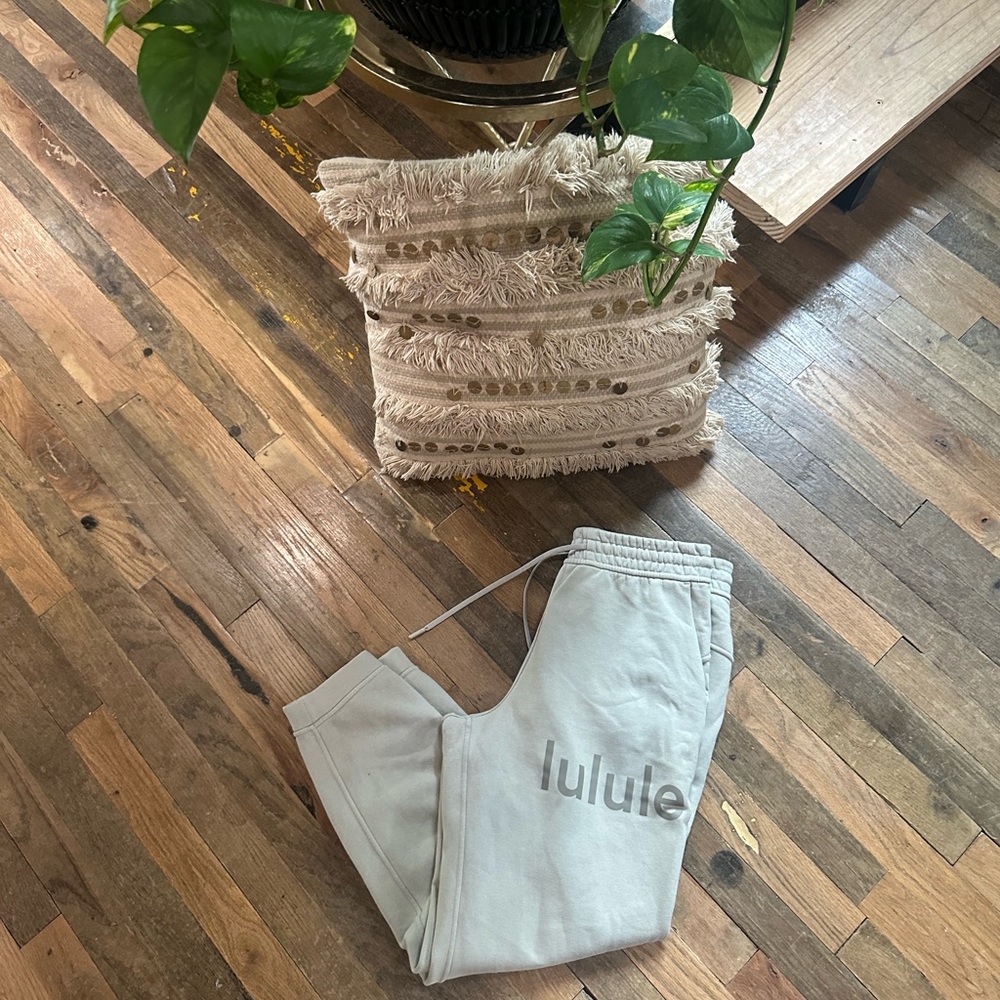 Lululemon Loungeful Joggers *Graphic - Tan - 10